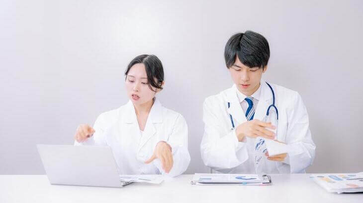 【使う理由】みんなはこういう時に退職代行を使う！薬剤師が退職代行を利用する理由とは